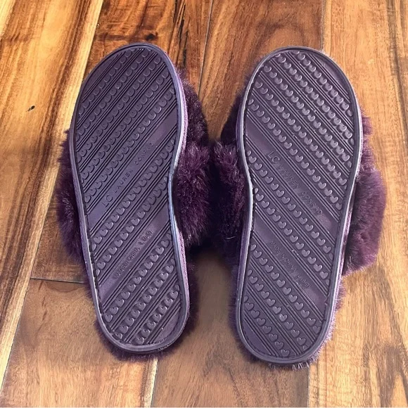 Lauren Conrad Plush Fuzzy Slippers - Picture 3 of 4